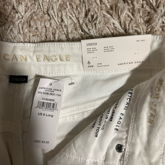 **tags still on - American Eagle Mom Jean White - Picture 4 of 4